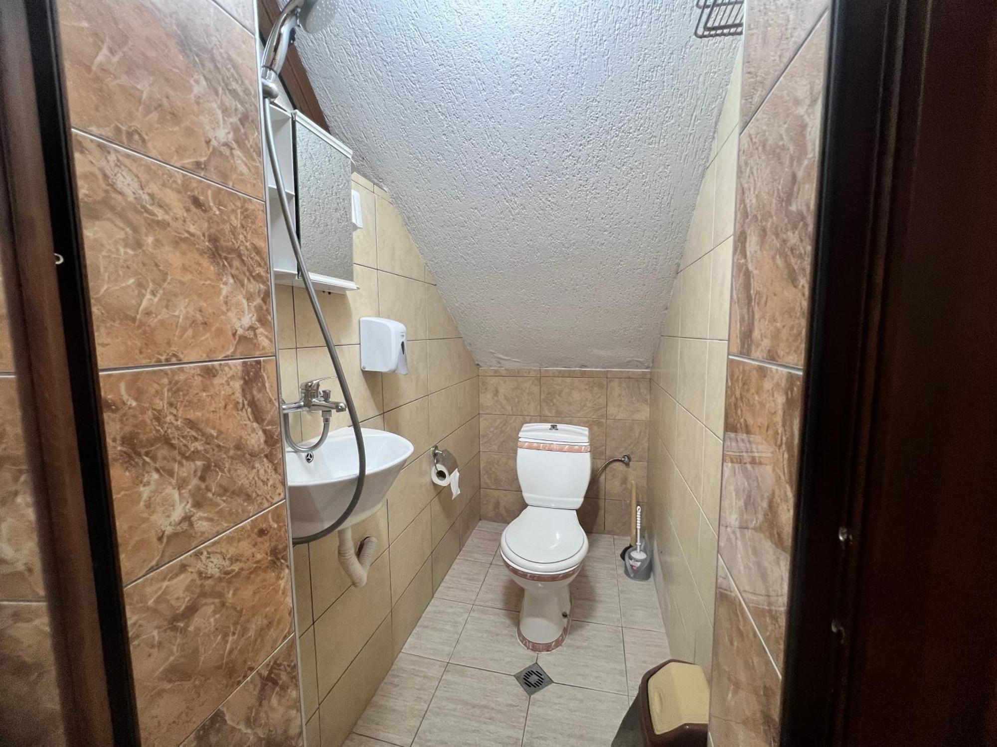 Стаи За Гости Dream Kŭrdzhali Oda fotoğraf
